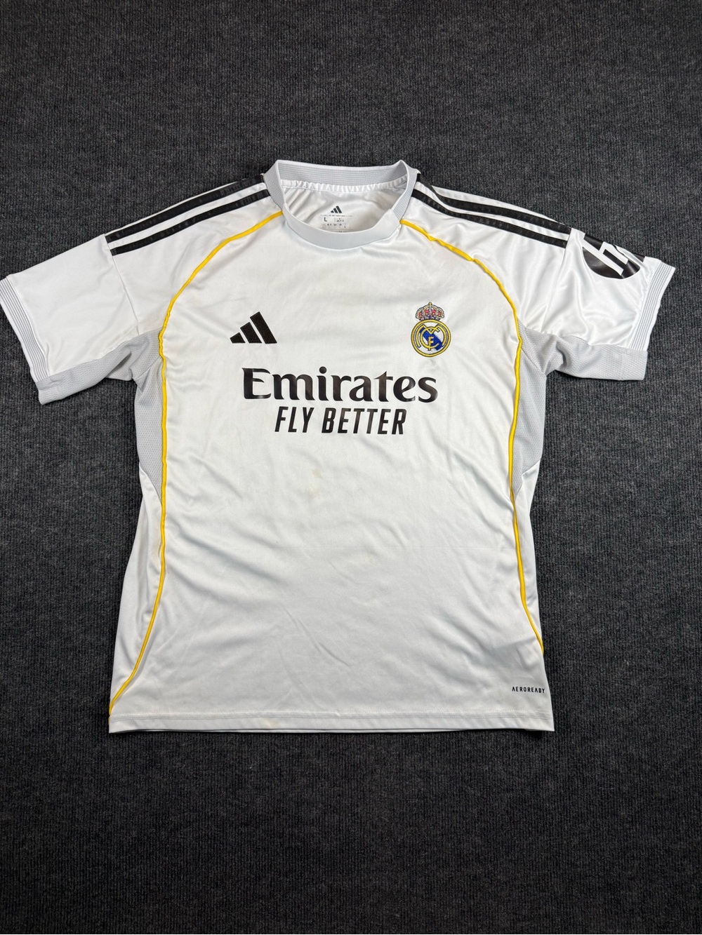 Adidas Real Madrid Fly Emirates 2025/26 Soccer Football Home Jersey Men’s L